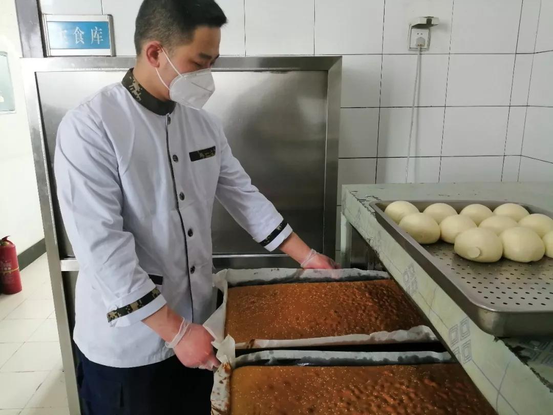 “集中代购”解决防疫生活“大难题”