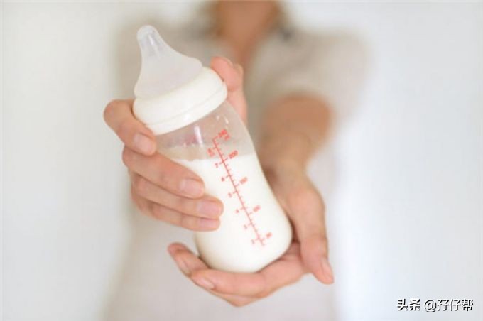 纯配方奶喂养,双胞胎纯母乳喂养