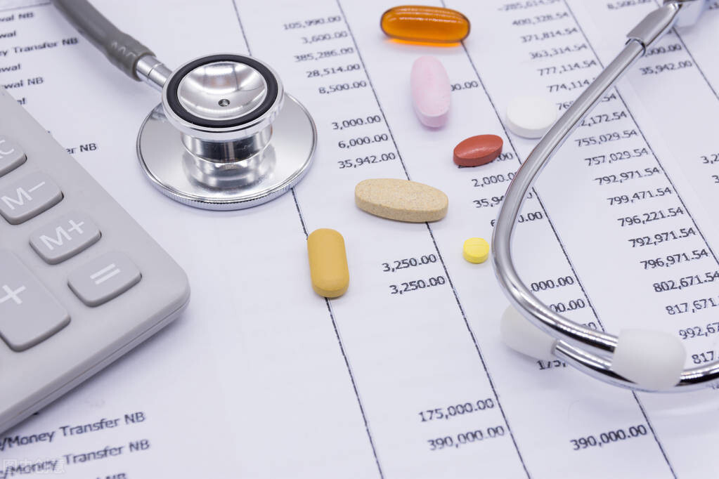 excel销售明细表自动生成汇总表,excel销售量随日期变化而自动查询