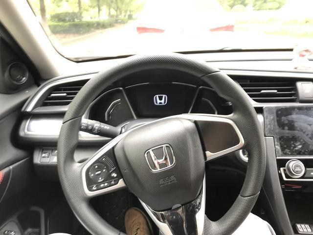 思域十代a柱受损二手能卖多少,当年十代思域加价