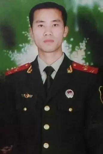 八一特辑退伍不褪色警营守初心,八一特辑戎装已变初心未改