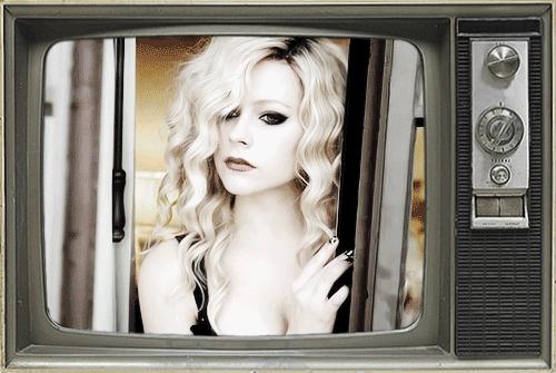 艾薇儿替身梅丽莎现状,为什么说艾薇儿是真实的