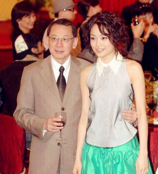 杨受成与明星关系,杨受成成长历程