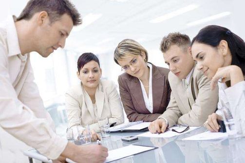 跨行业转行的利弊,跨业转行低门槛工作