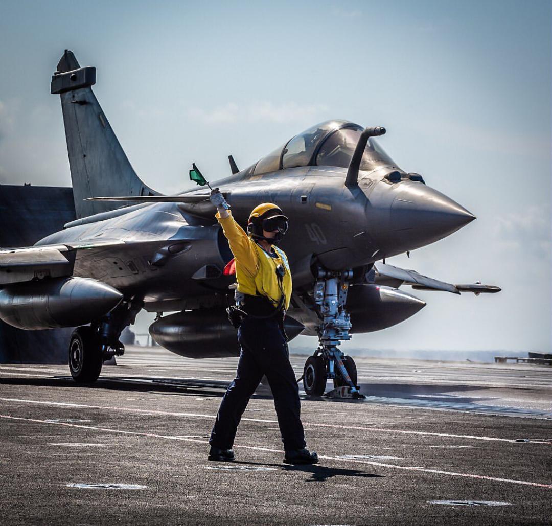 达索阵风战斗机vs布加迪,法国达索阵风