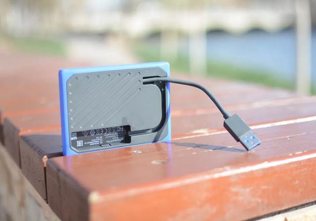 西部数据mypassportssd速度,西部数据mypassport是固态硬盘吗