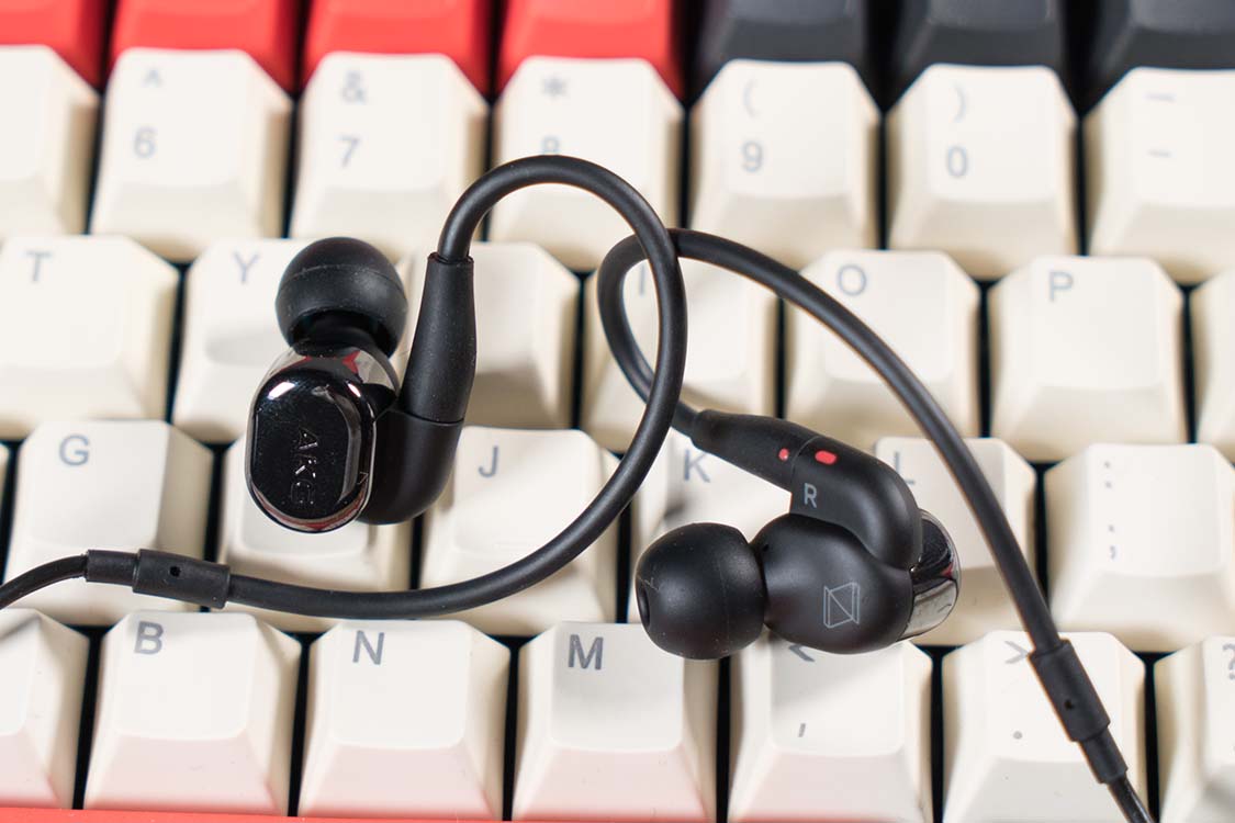 akg耳机n5005开箱,akgn5005耳机的正确使用方法