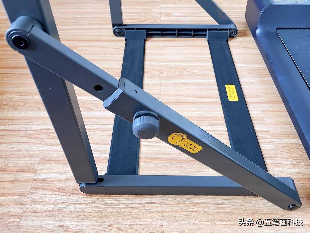 金史密斯折叠跑步机使用方法,乔山跑步机和金史密斯走步机