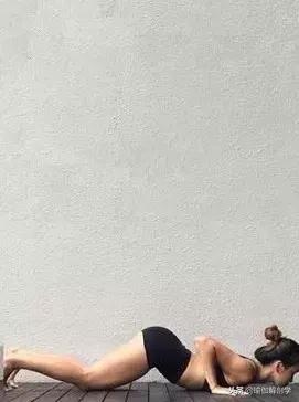 哈他瑜伽拜日式完整口令,瑜伽经典哈他拜日式