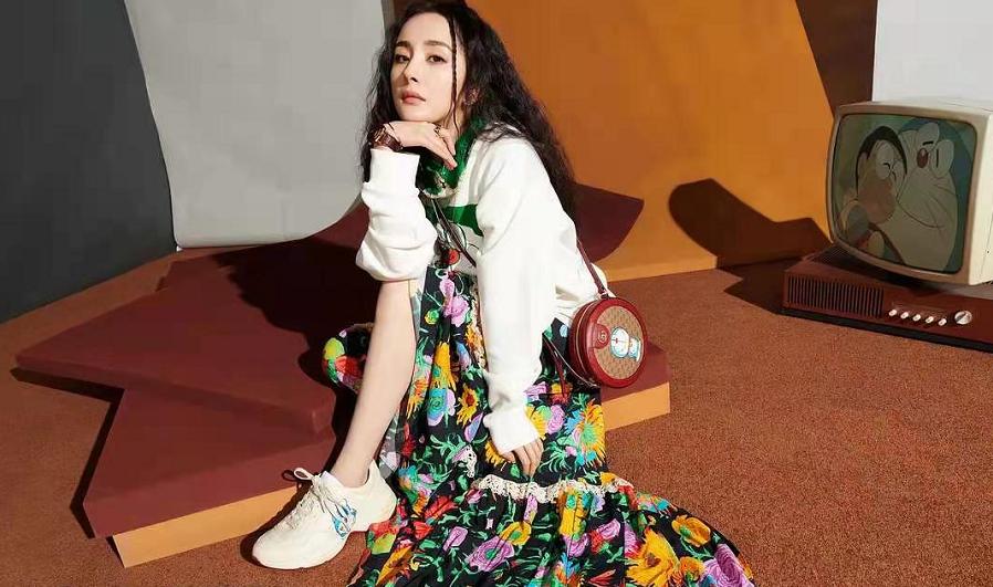 杨幂gucci穿搭 (gucci2017早春女装杨幂)