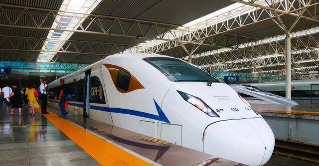 中国时速200km的铁路,中国时速350公里的货运动车组