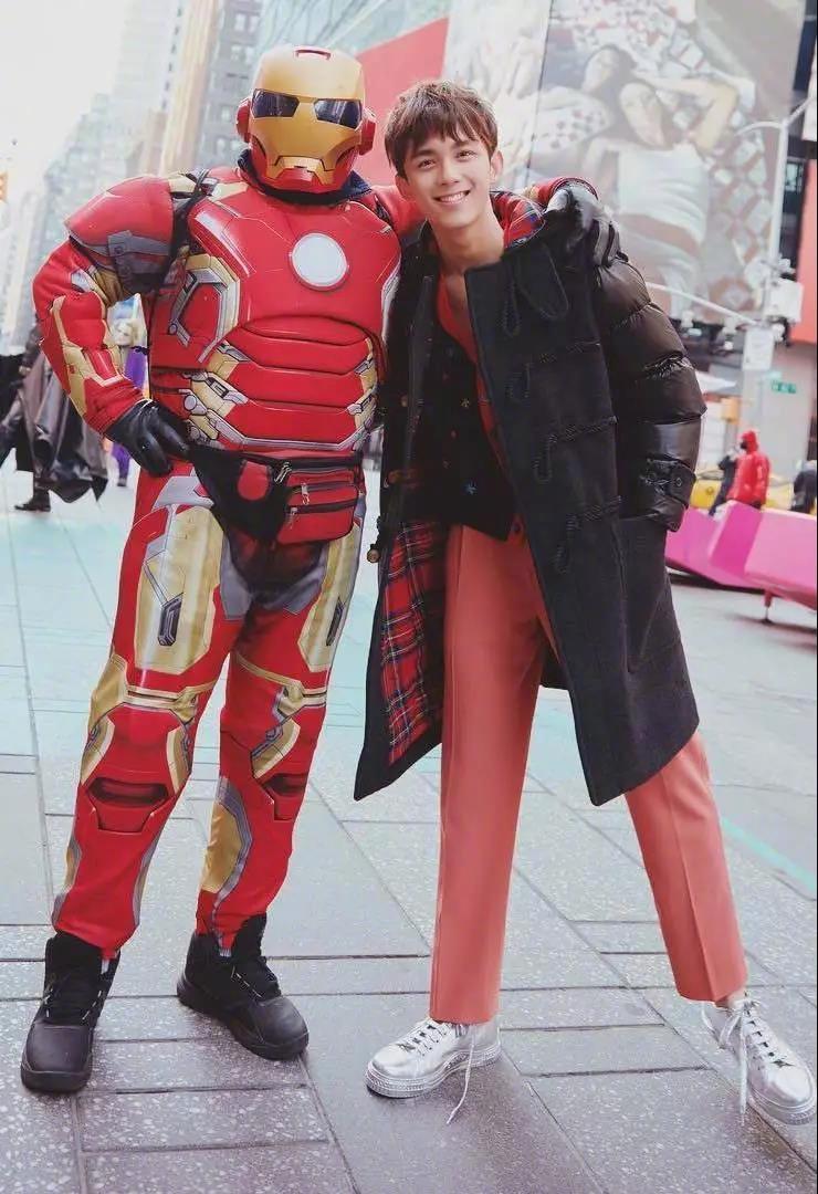 剧透面前无爱豆！李荣浩演唱会想剧透《复联4》差点被几千人群殴