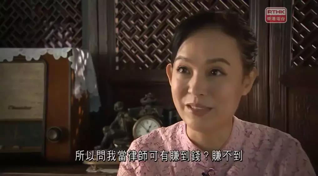 声讨成龙，怼刘嘉玲，她被称为“香港命最硬的女人”