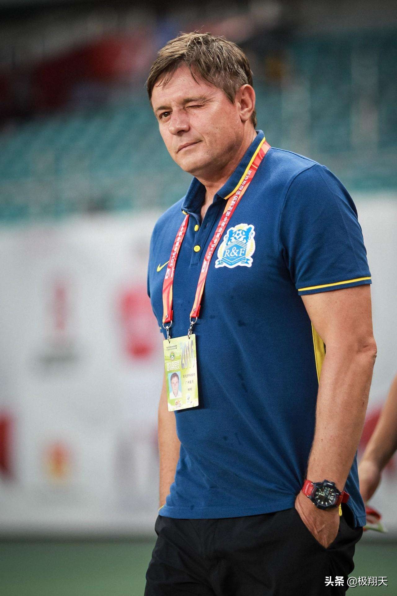 郝伟世界杯经典解说,中国队3-4负于日本队