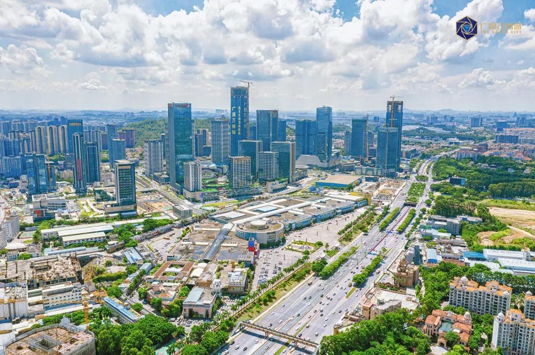 大学城和万博哪个好,惊喜吗翻译