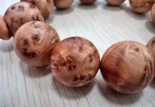 崖柏出油的是好还是不好,崖柏夏季注意事项