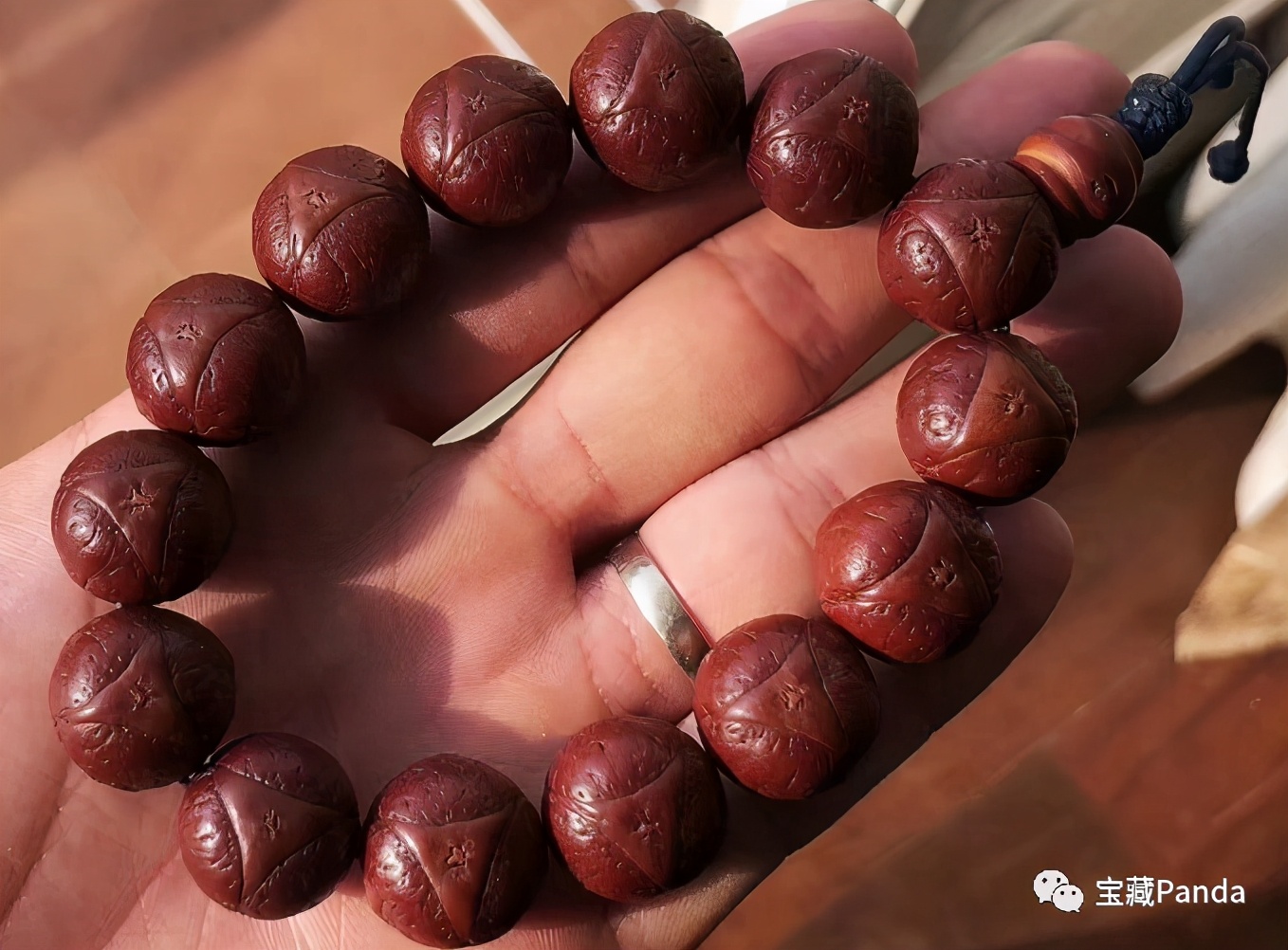 龙眼菩提四眼,龙眼菩提好还是凤眼好