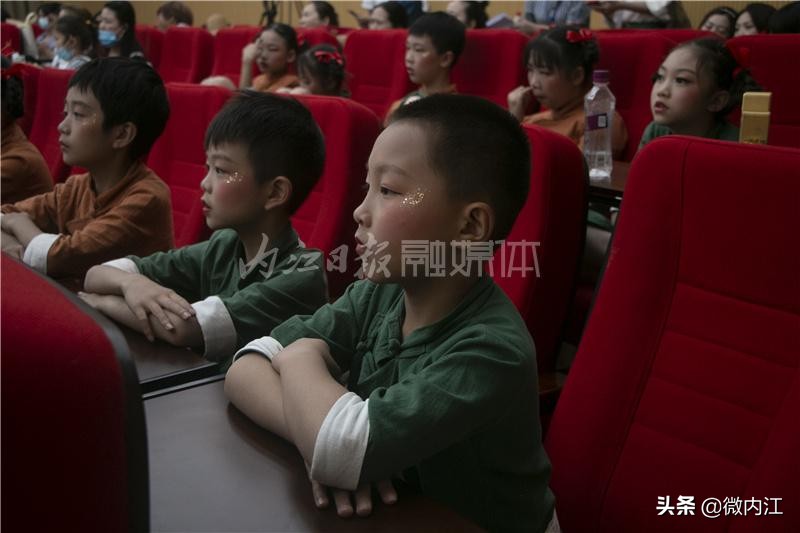 满满正能量!内江举行的这场诵读会振奋人心!