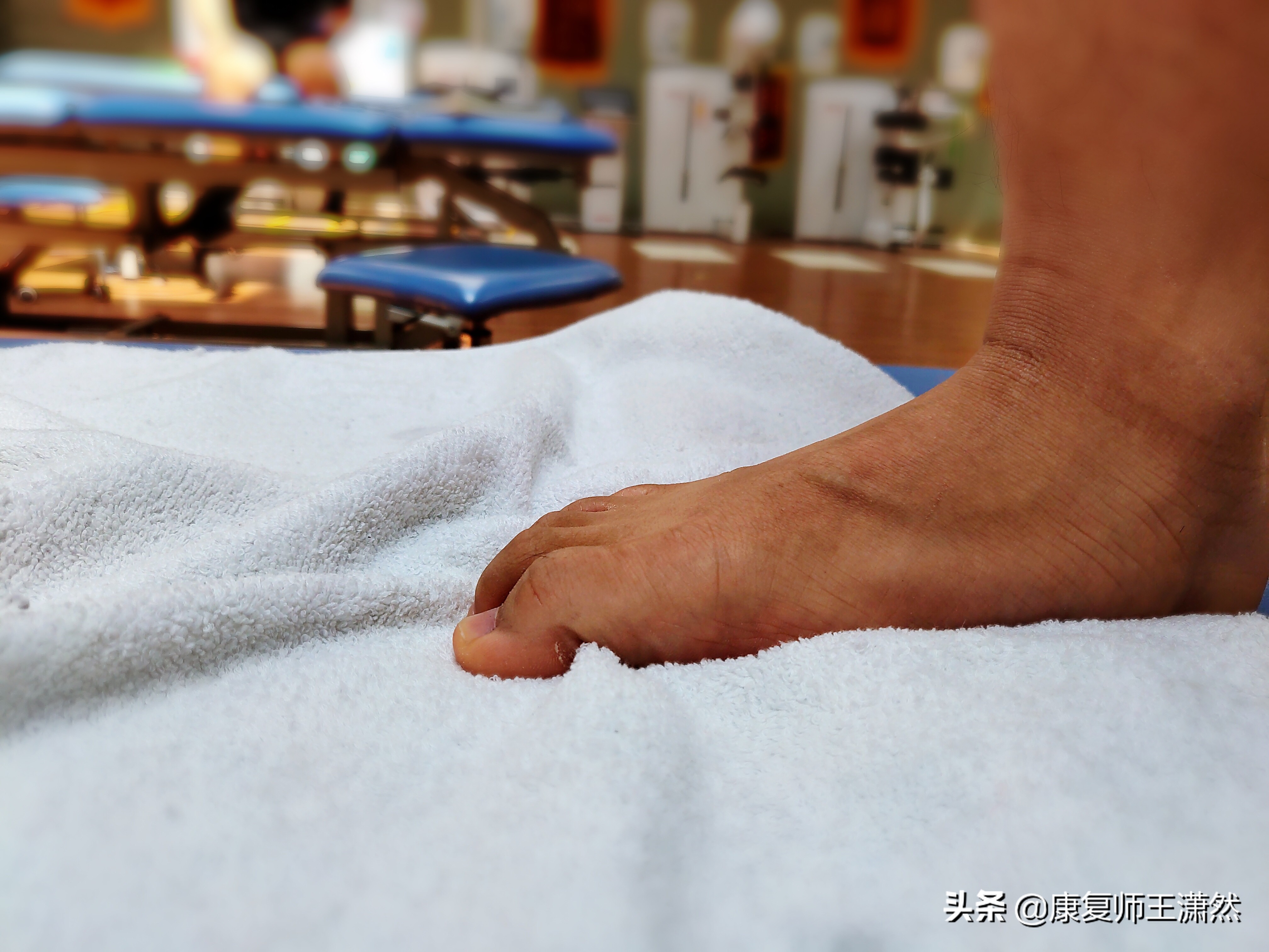 锻炼后脚底板筋疼,锻炼后脚底板痛是什么原因