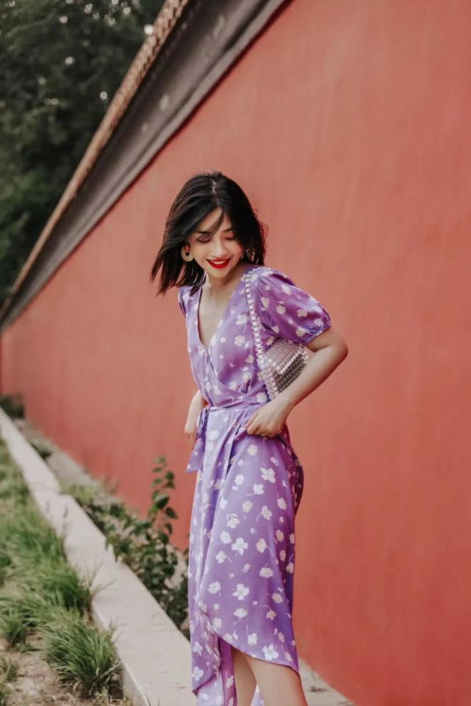 刘海油塌贴头皮怎么办,刘海油头发干枯