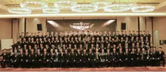 中山五光十色灯具,中山流光溢彩