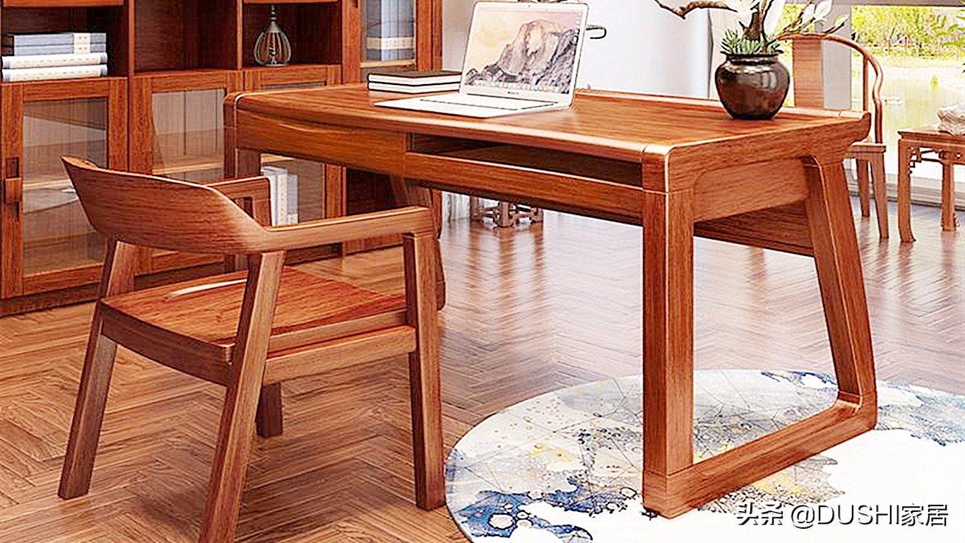 书房书桌颜色胡桃木,去客厅化的大书桌推荐胡桃木
