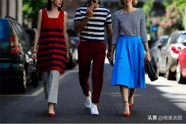 女性如何将条纹衫穿出时髦感,显瘦简约经典条纹衫的万能搭配法