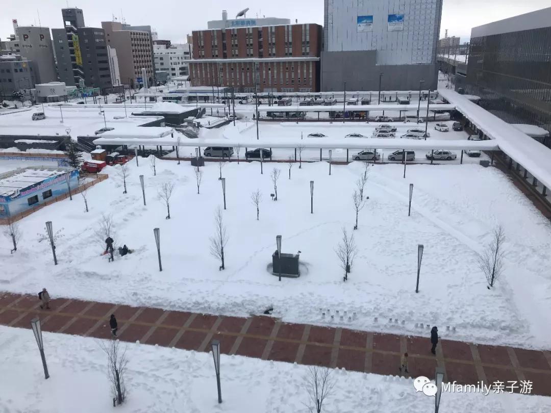 被疫情憋疯小朋友,被疫情憋疯的孩子们