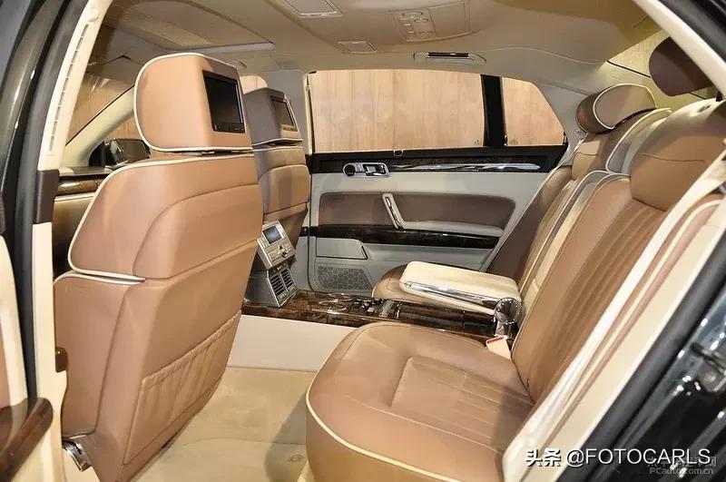 最新款豪华大众辉腾,2015年大众辉腾v84座顶配