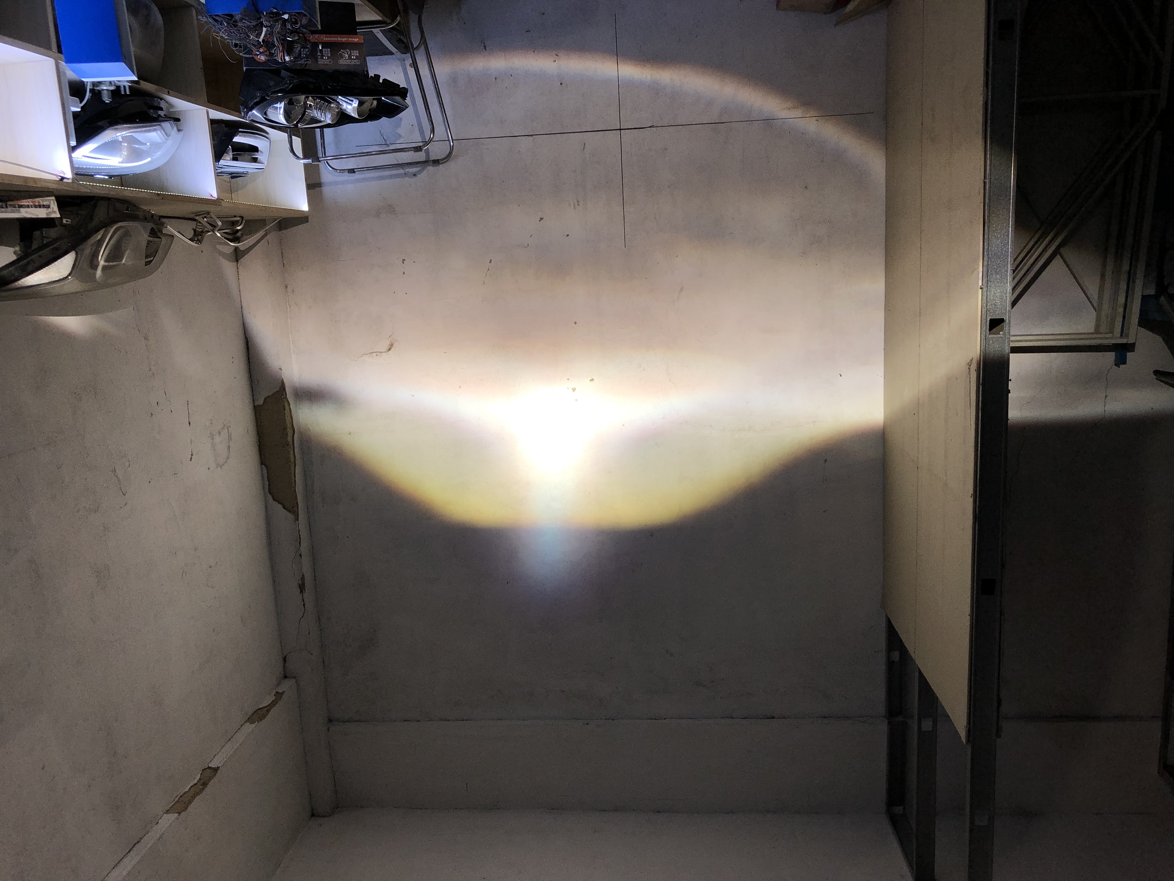 欧司朗哪款透镜性价比高,欧司朗氙气灯d1s和d4s的区别