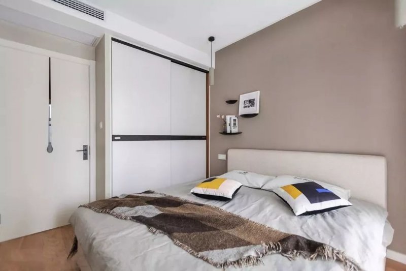 卧室木门怎么选？材质、颜色、品牌这么挑邻居都夸眼光好！