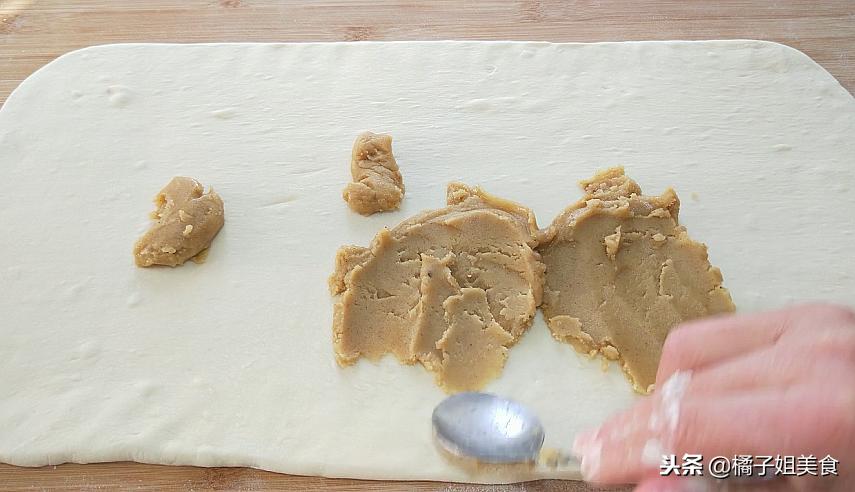 千层饼做法不用黄油不用低筋面粉,千层饼正确做法