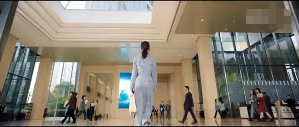 《半糖》制作真壕气?名牌衣服包包扎堆,男二一块表就上百万