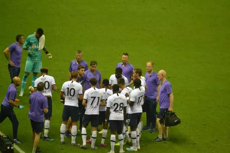 观球手记炎炎夏日在家门口感受狂热英超，我在，就是主场