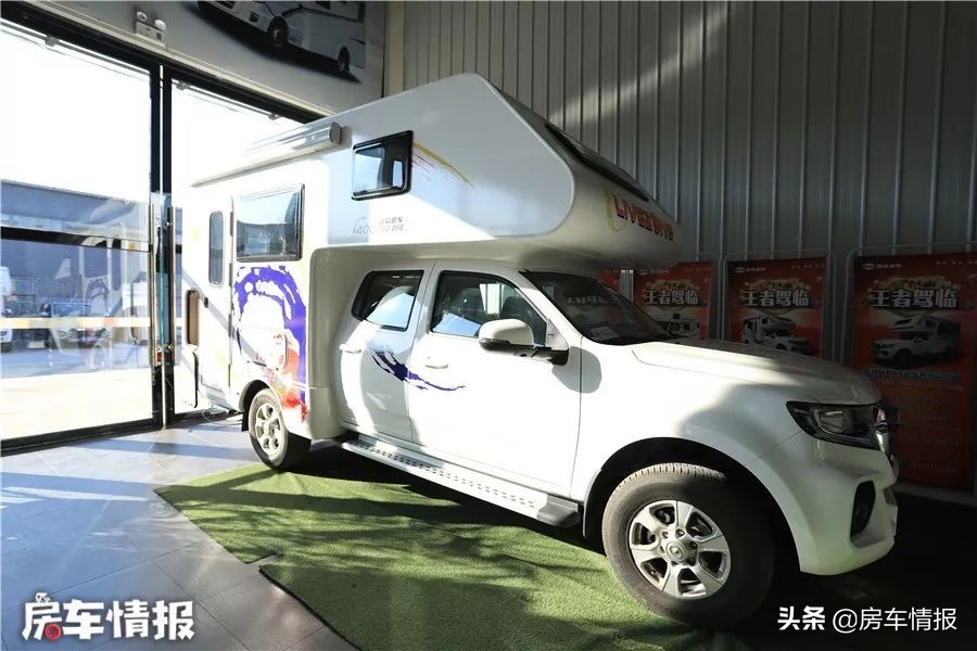 豪华四驱b型房车最新款,览众单排汽油四驱皮卡房车