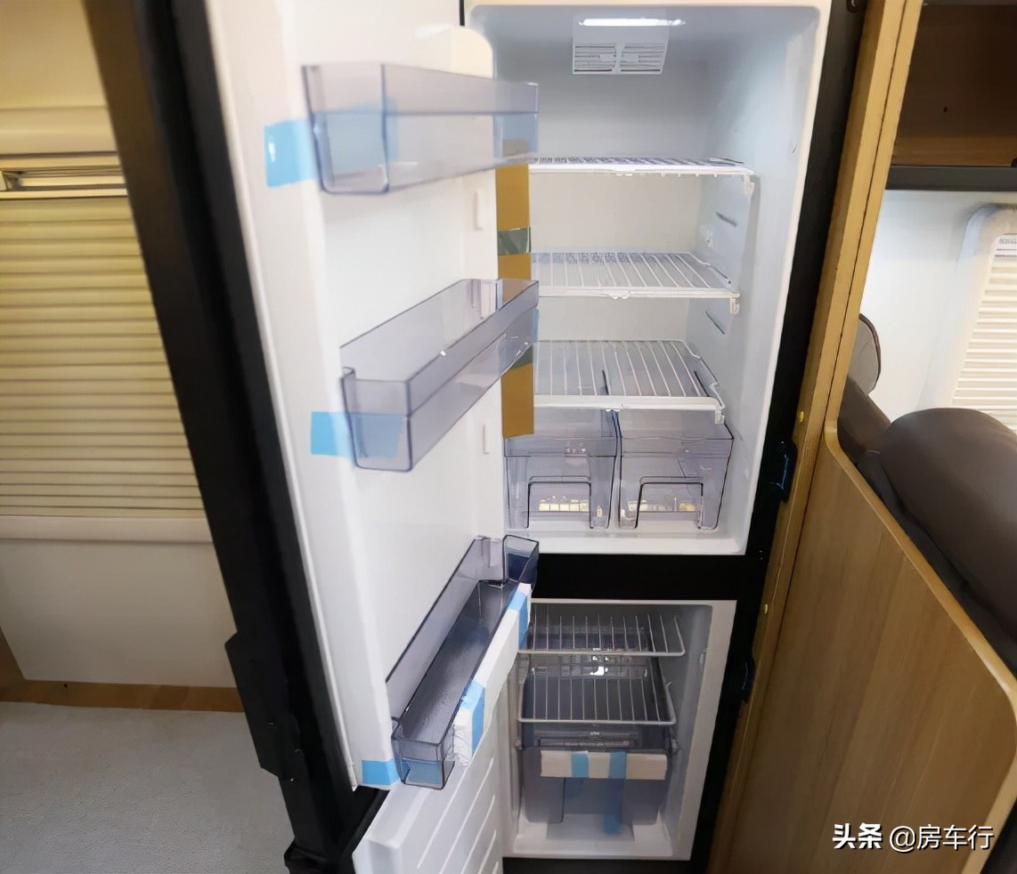 进口依维柯69.99W起，双拓展+全铝车身，云游新车也太香了