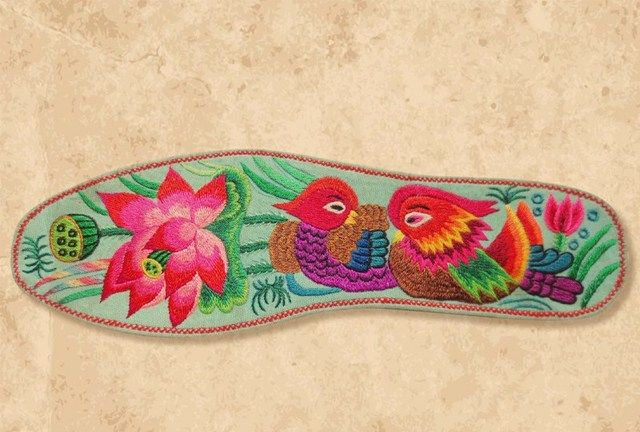 奶奶留下的鞋垫一针一线都是爱,纯手工鞋垫儿自己一针一线绣的