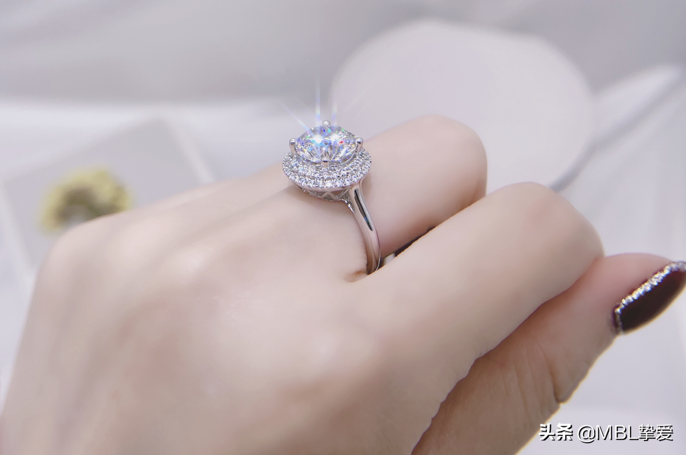 即将结婚的戒指有哪些,即将订婚的钻戒