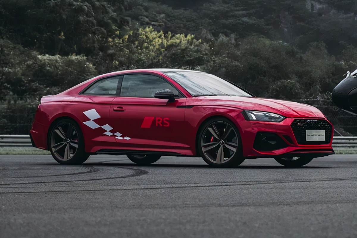 不被大众熟知的千万级豪车,动力比较强的豪车