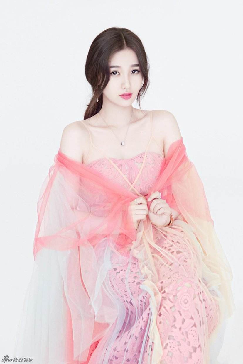 虞书欣朋友圈内容被卖是真的吗,虞书欣私下朋友圈