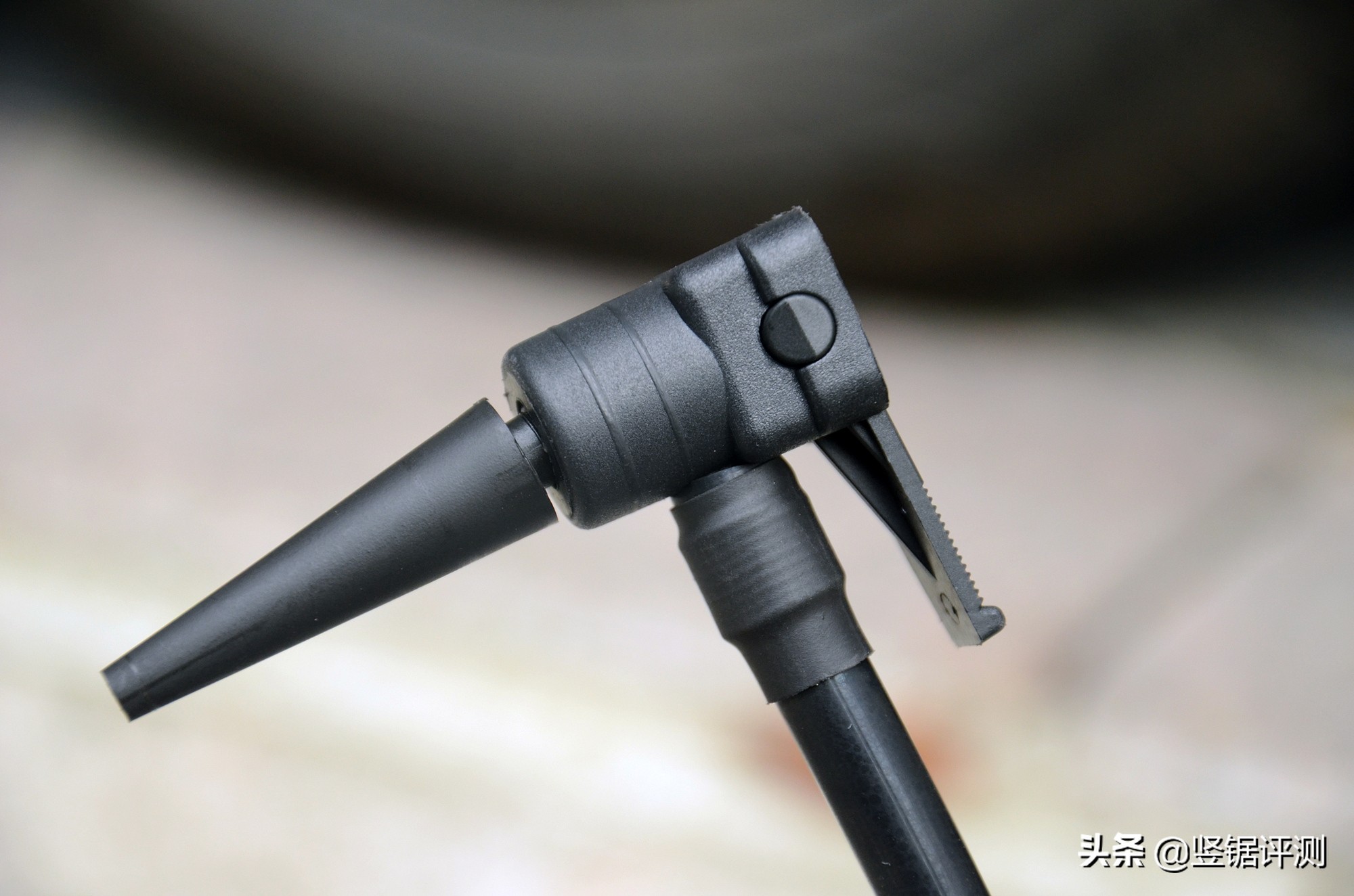 轮胎充气泵车载小米,车胎充气泵小米