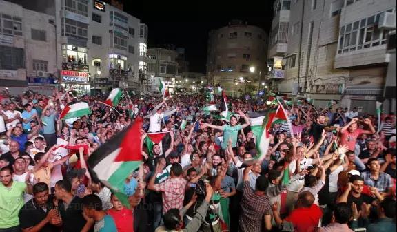 主席被囚17年+球员中10枪+核心被炸死，足球是巴勒斯坦活着的声音