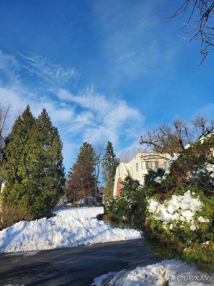 一百美元在美国算多吗,一百美元在美国能买什么股票