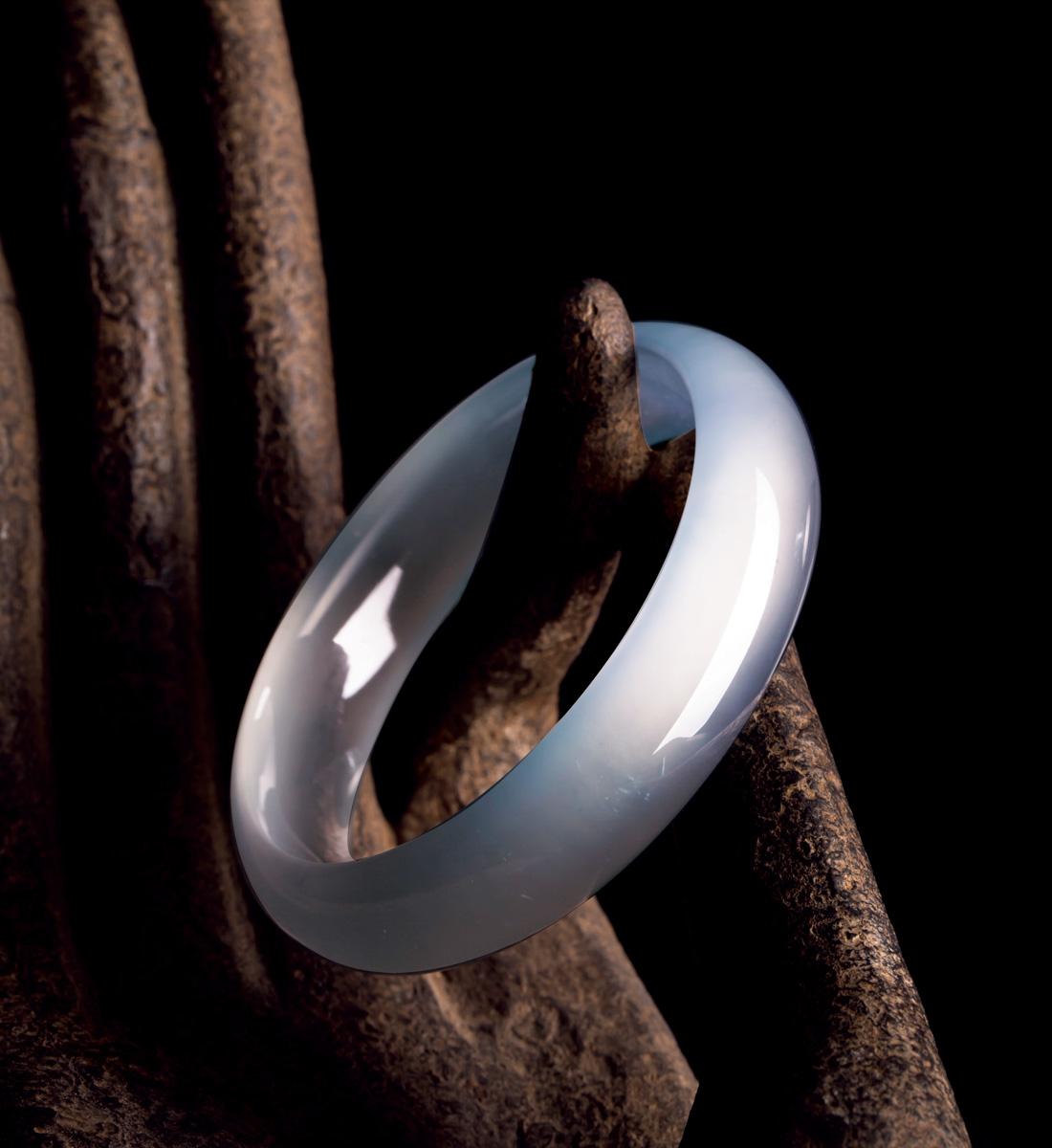 翡翠的高低档次是怎么划分的,什么样的翡翠才是顶级翡翠