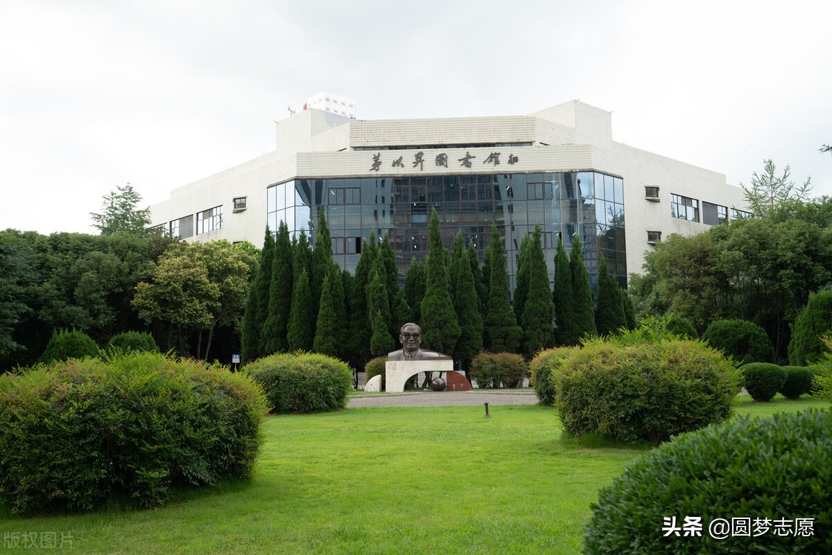 四川省内二本大学排名及分数线,四川省二本大学排名及录取分数