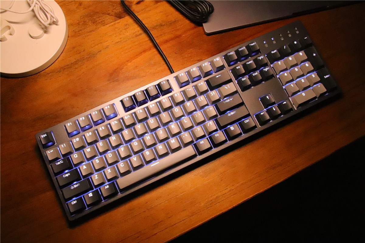 为什么键盘很好却不好用,为什么键盘那么重