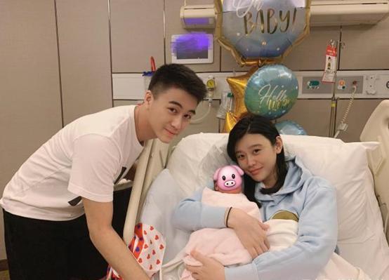 明星怀孕二胞胎40周的过程,为什么明星怀孕恢复快