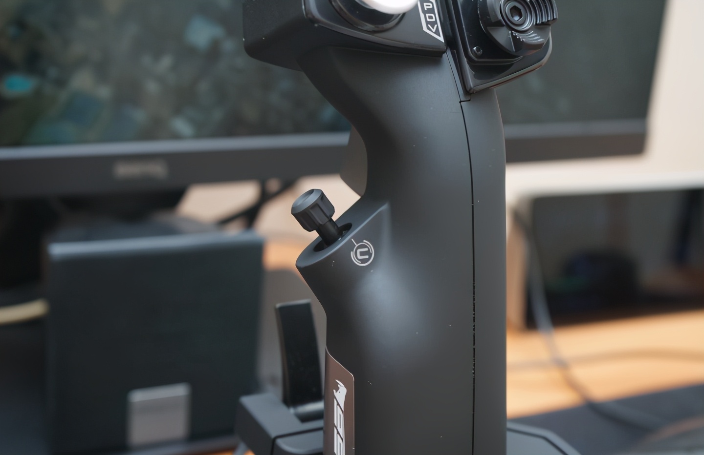 罗技x56飞行摇杆怎么用,罗技x56飞行摇杆