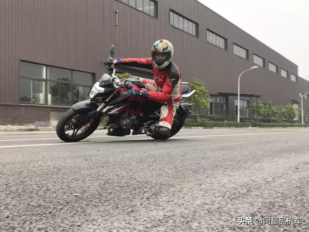 摩托车轮胎zr和r是什么意思,摩托轮胎r和zr什么区别