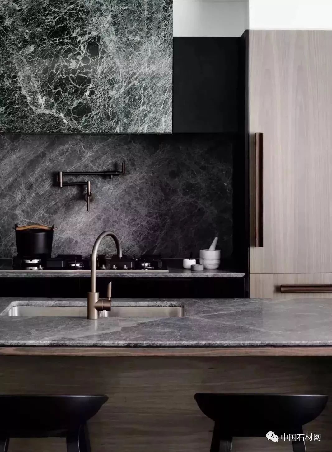 厨房多色台面,最流行的厨房大理石台面